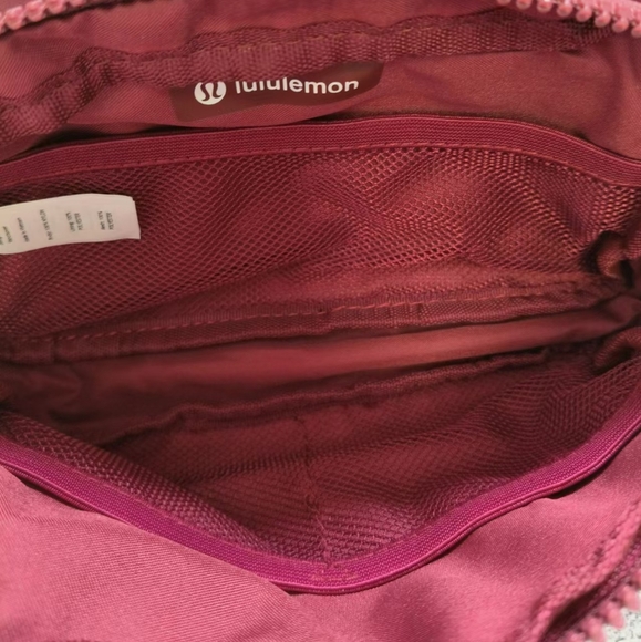 lululemon new belt bag NWT - Picture 4 of 4